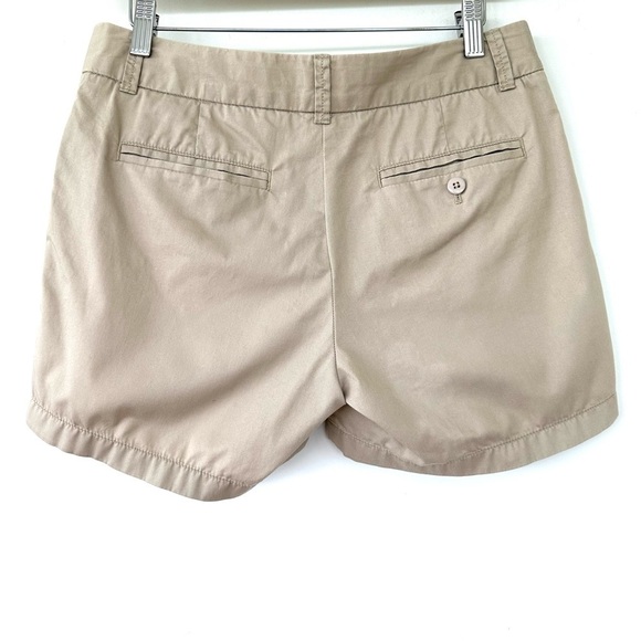 J. Crew Chino Broken-in shorts in 💯  cotton, medium rise - Picture 5 of 9